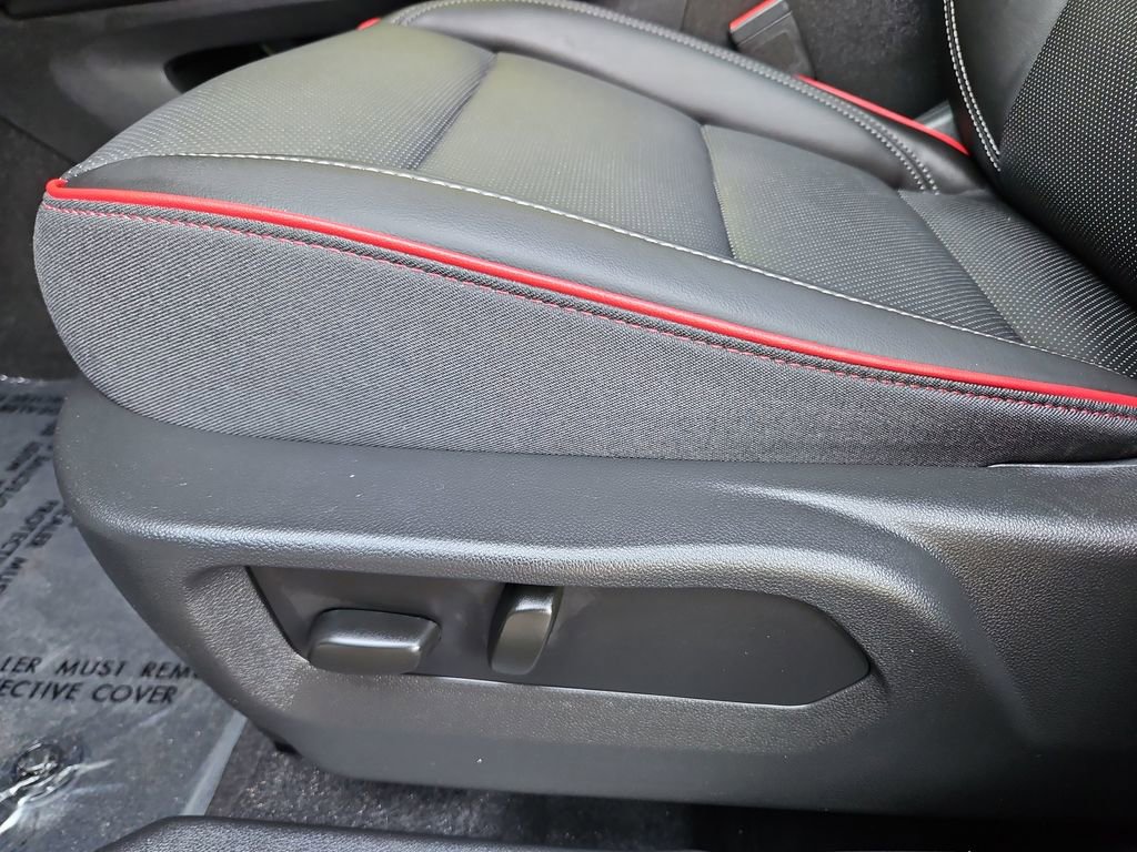 Used 2023 Buick Envision Essence w/ Sport Touring Package AWD/4WD image 23