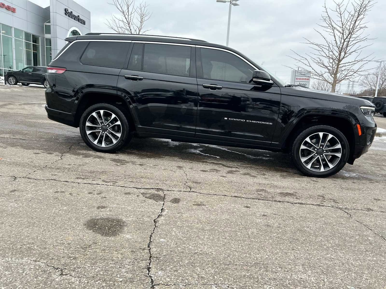 Certified 2023 Jeep Grand Cherokee L Overland w/ Advanced Protech Group III image 12