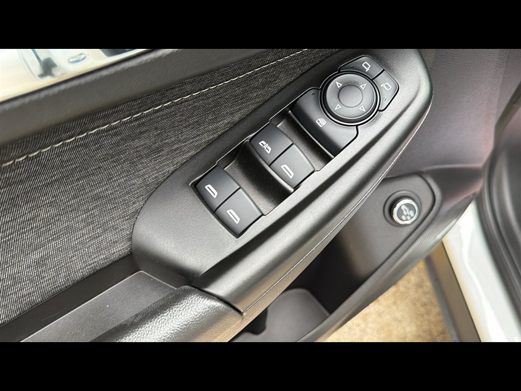 Used 2023 Chevrolet TrailBlazer ACTIV w/ Sun and Liftgate Package AWD/4WD image 8