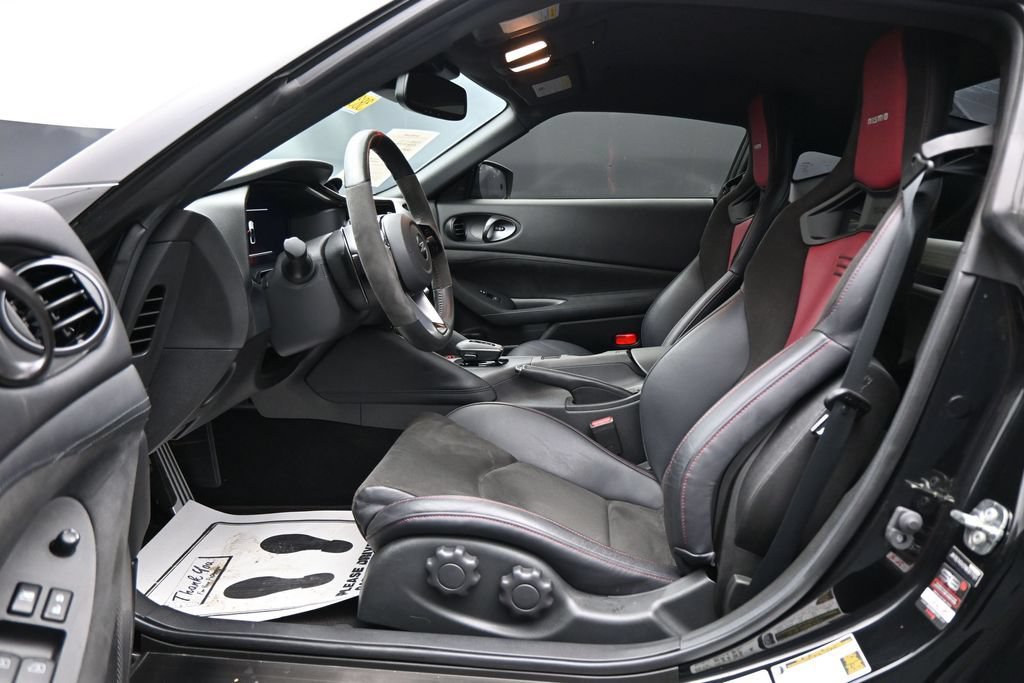 Used 2024 Nissan Z NISMO w/ Floor Mat Package RWD image 9