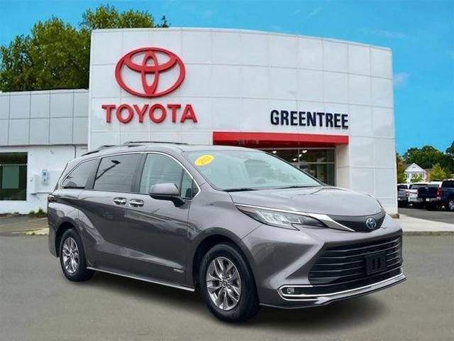 Certified 2021 Toyota Sienna XLE