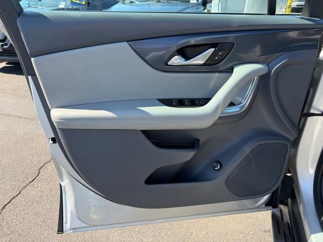 Used 2019 Chevrolet Blazer LT FWD image 17