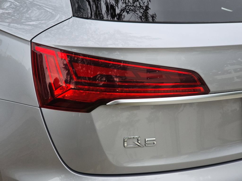 Used 2022 Audi Q5 2.0T Premium Plus w/ Premium Plus Package image 32