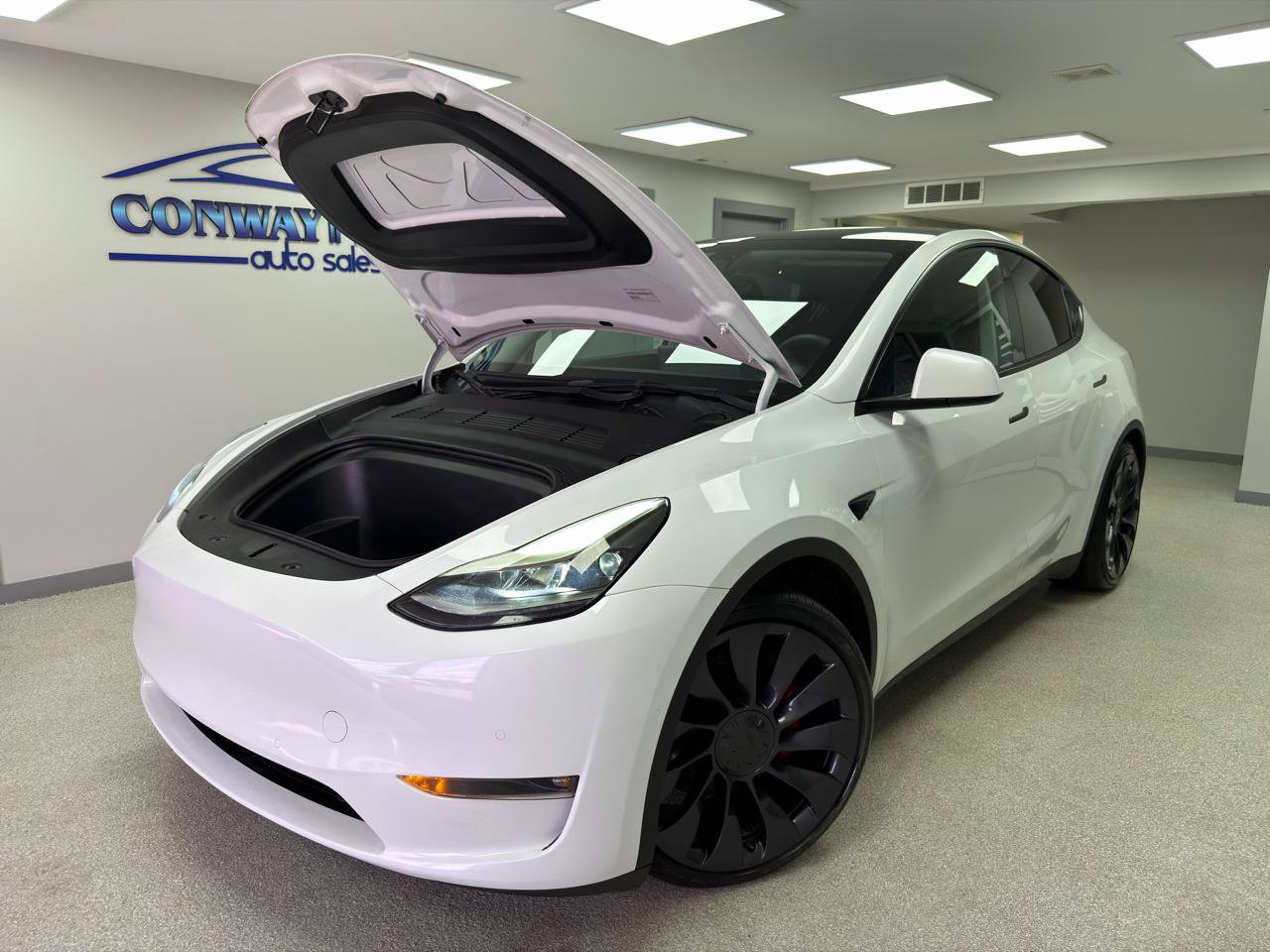 Used 2022 Tesla Model Y Performance AWD/4WD image 32