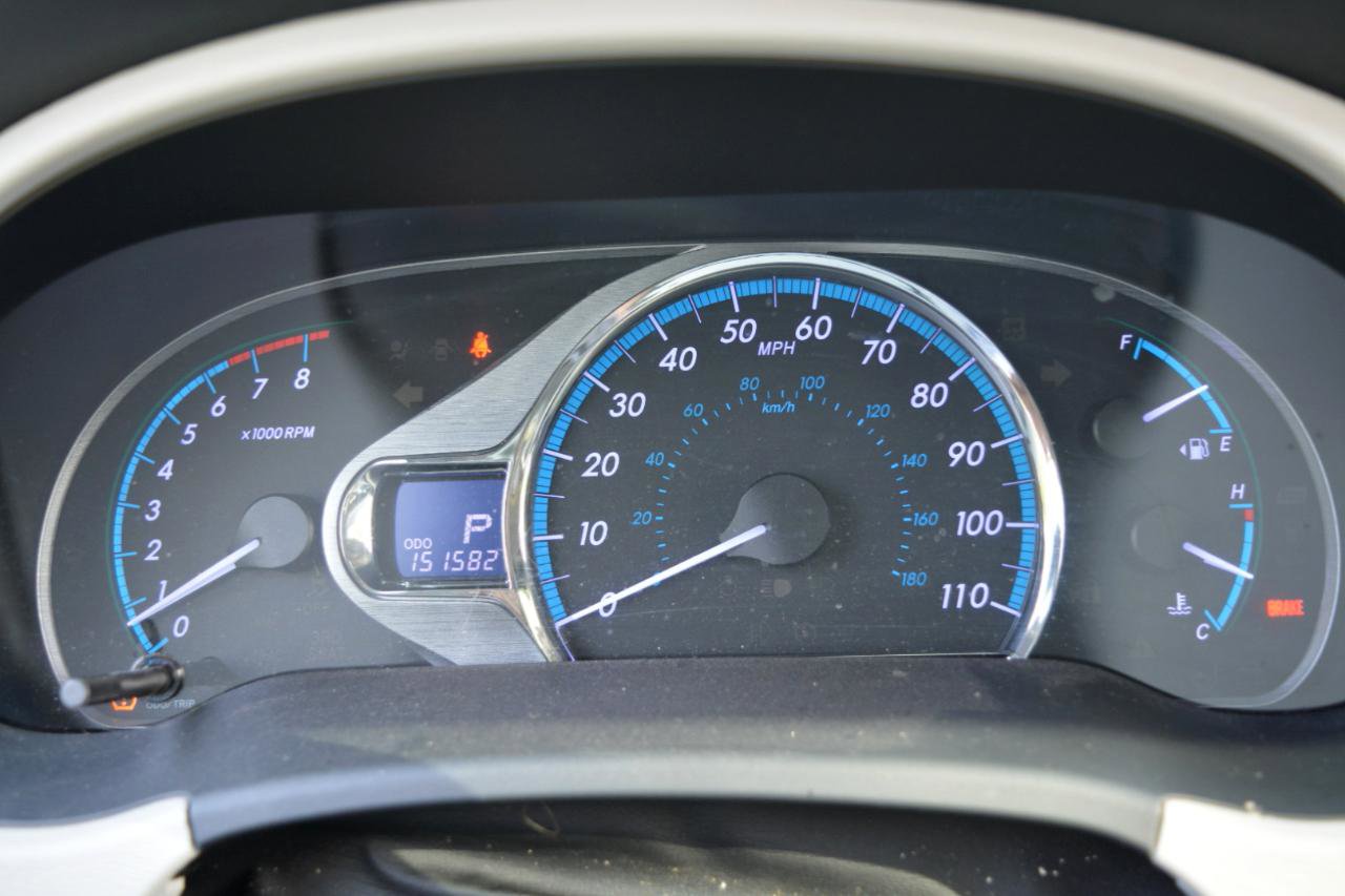 Used 2014 Toyota Sienna XLE w/ Entertainment Package image 25