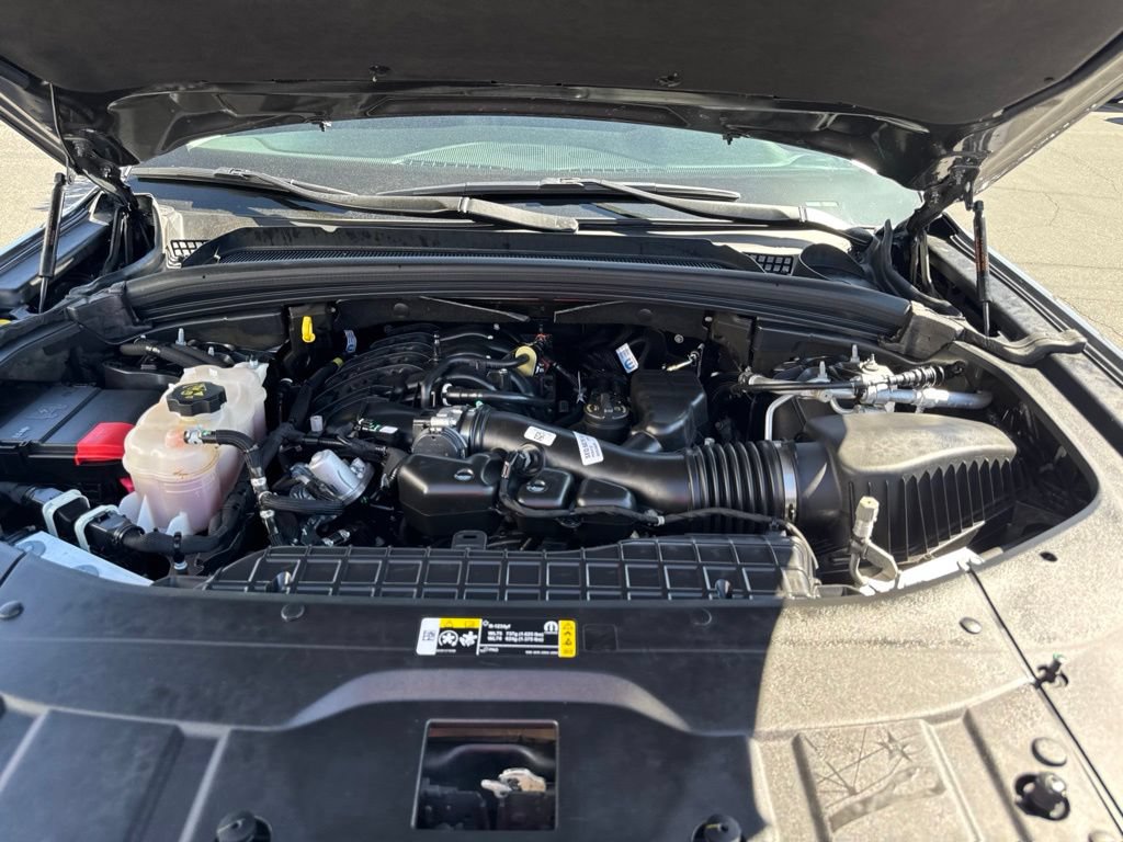Used 2023 Jeep Grand Cherokee Limited AWD/4WD image 19