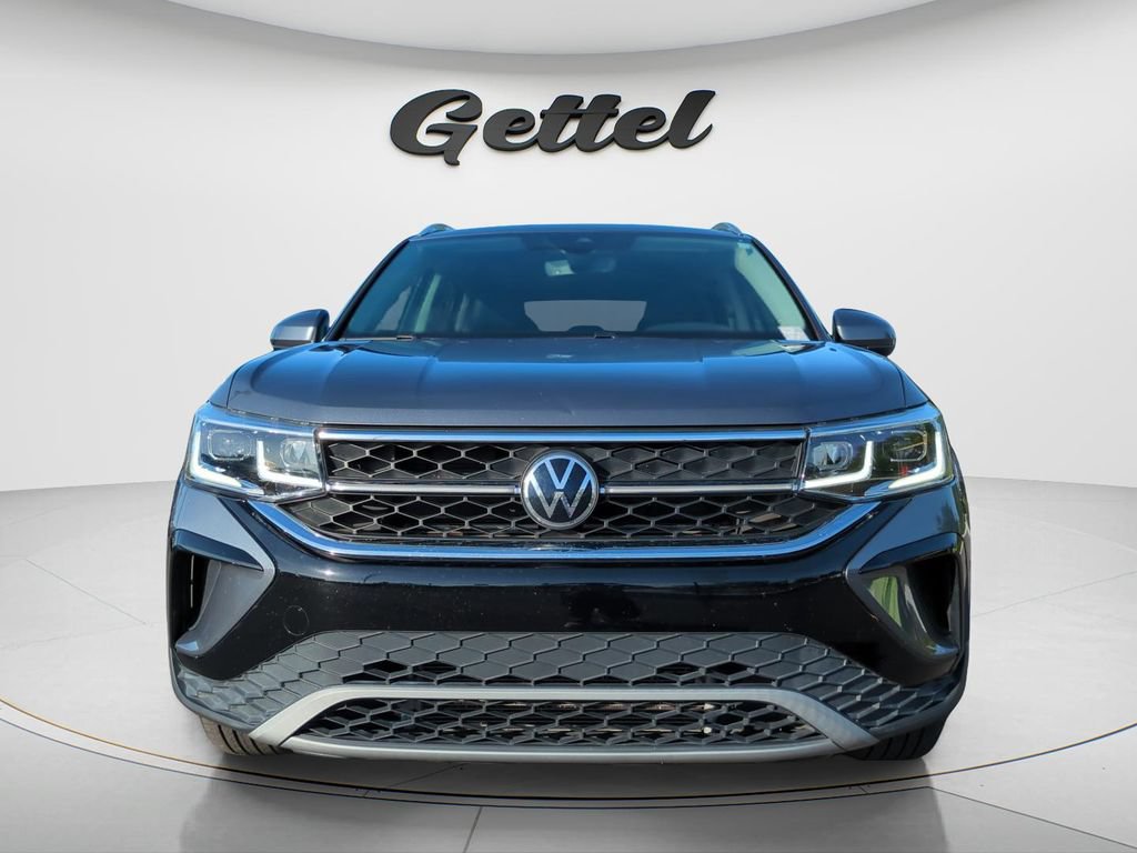 Used 2022 Volkswagen Taos SEL w/ Panoramic Sunroof Package AWD/4WD image 8