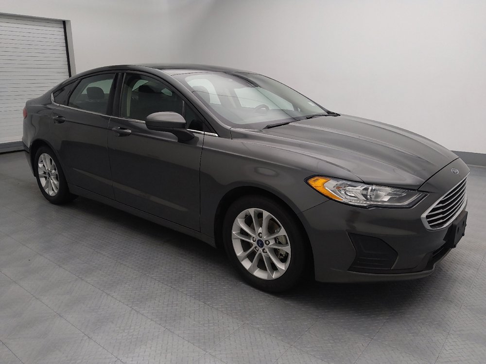 Used 2019 Ford Fusion SE image 11