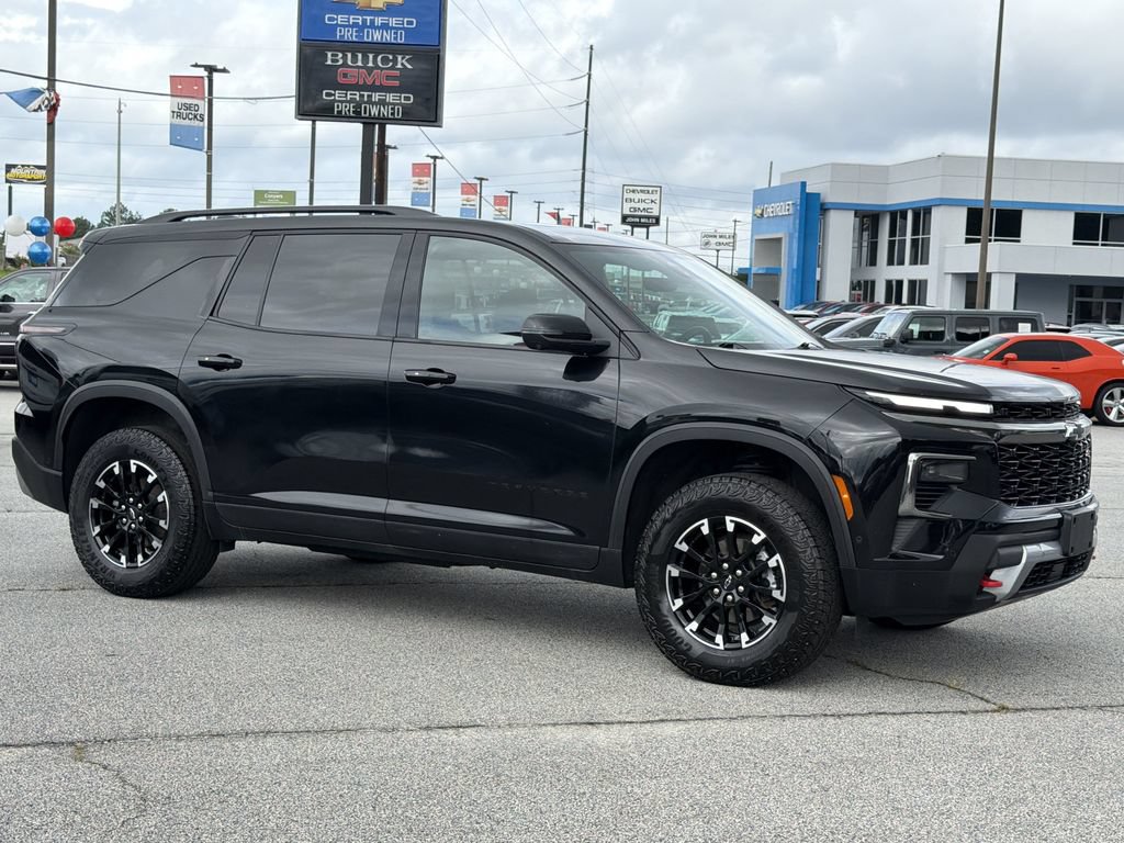 Used 2024 Chevrolet Traverse Z71 w/ Enhanced Driving Package AWD/4WD image 8