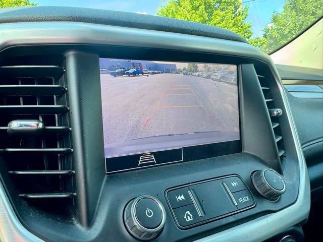 Used 2023 GMC Acadia SLE FWD image 25