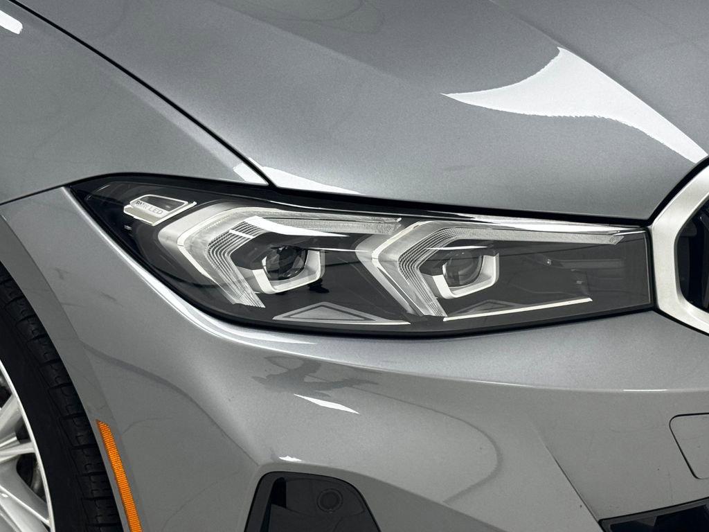 Used 2023 BMW 330i Sedan w/ Driving Assistance Package image 36