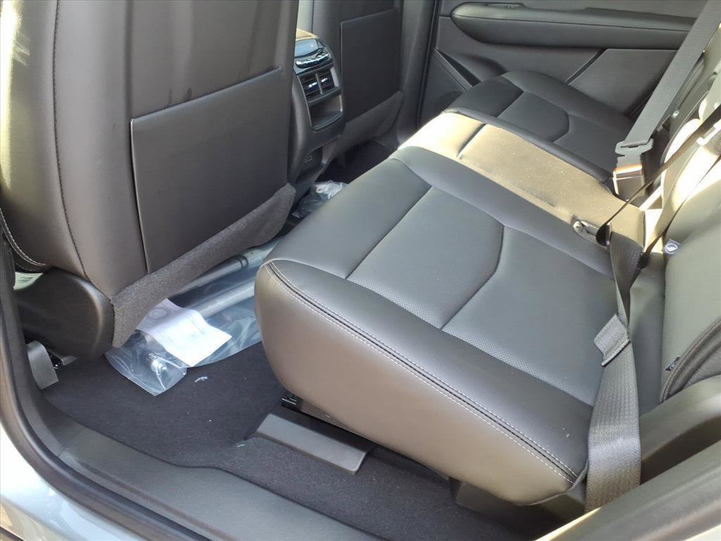New 2026 Cadillac XT5 Premium Luxury w/ Driver Assist Package image 6