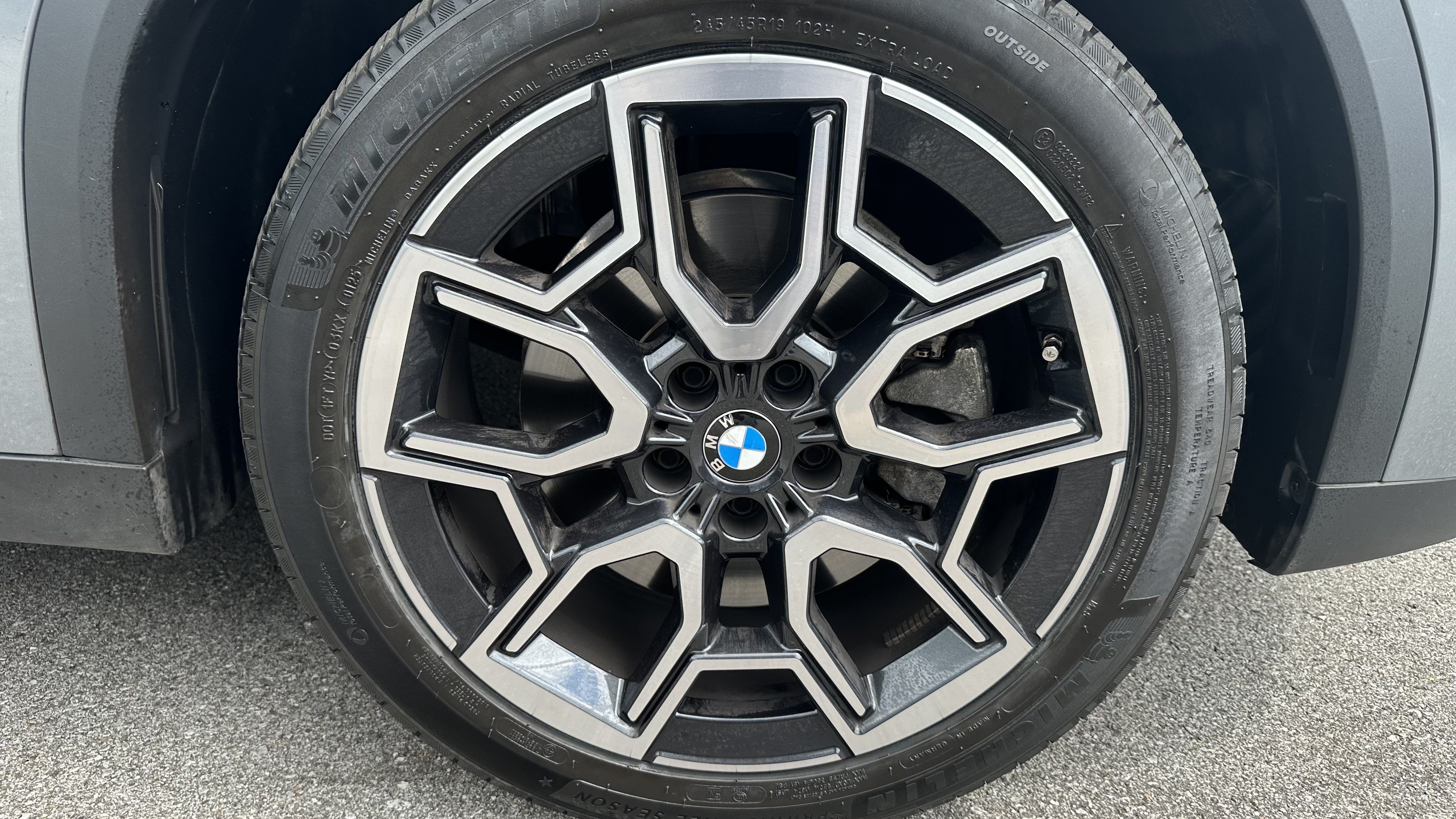 Certified 2025 BMW X2 xDrive28i w/ Technology Package AWD/4WD image 15