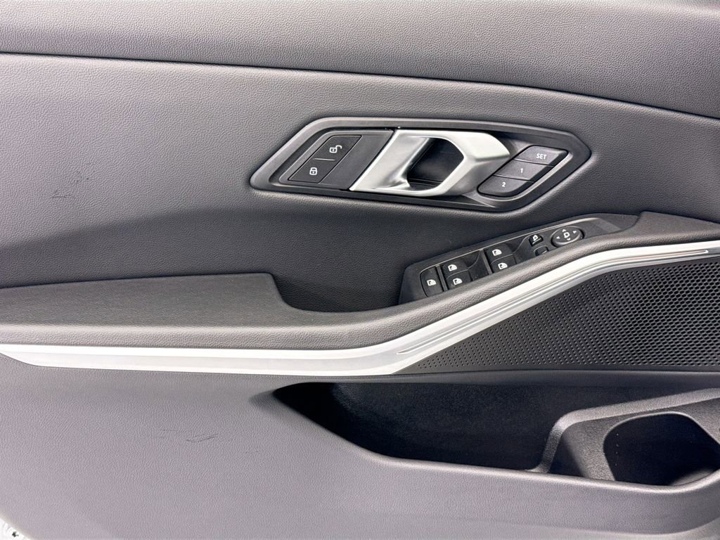 Certified 2025 BMW 330i Sedan w/ Convenience Package RWD image 22