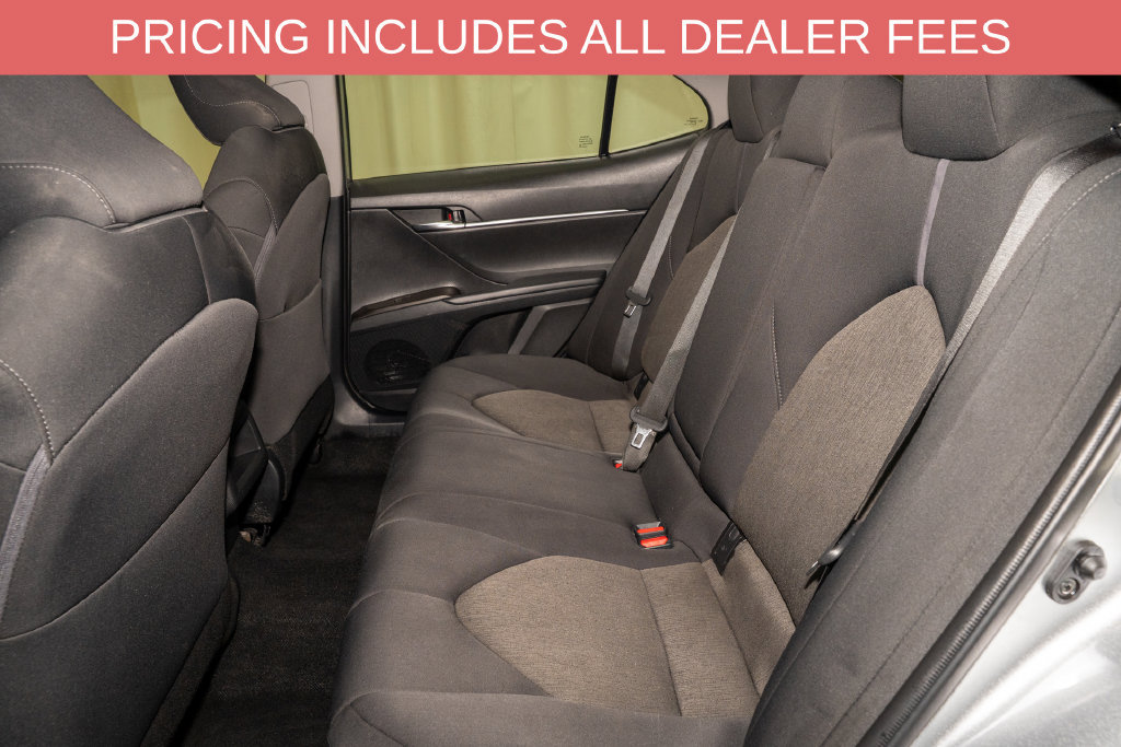 Used 2022 Toyota Camry LE FWD image 7