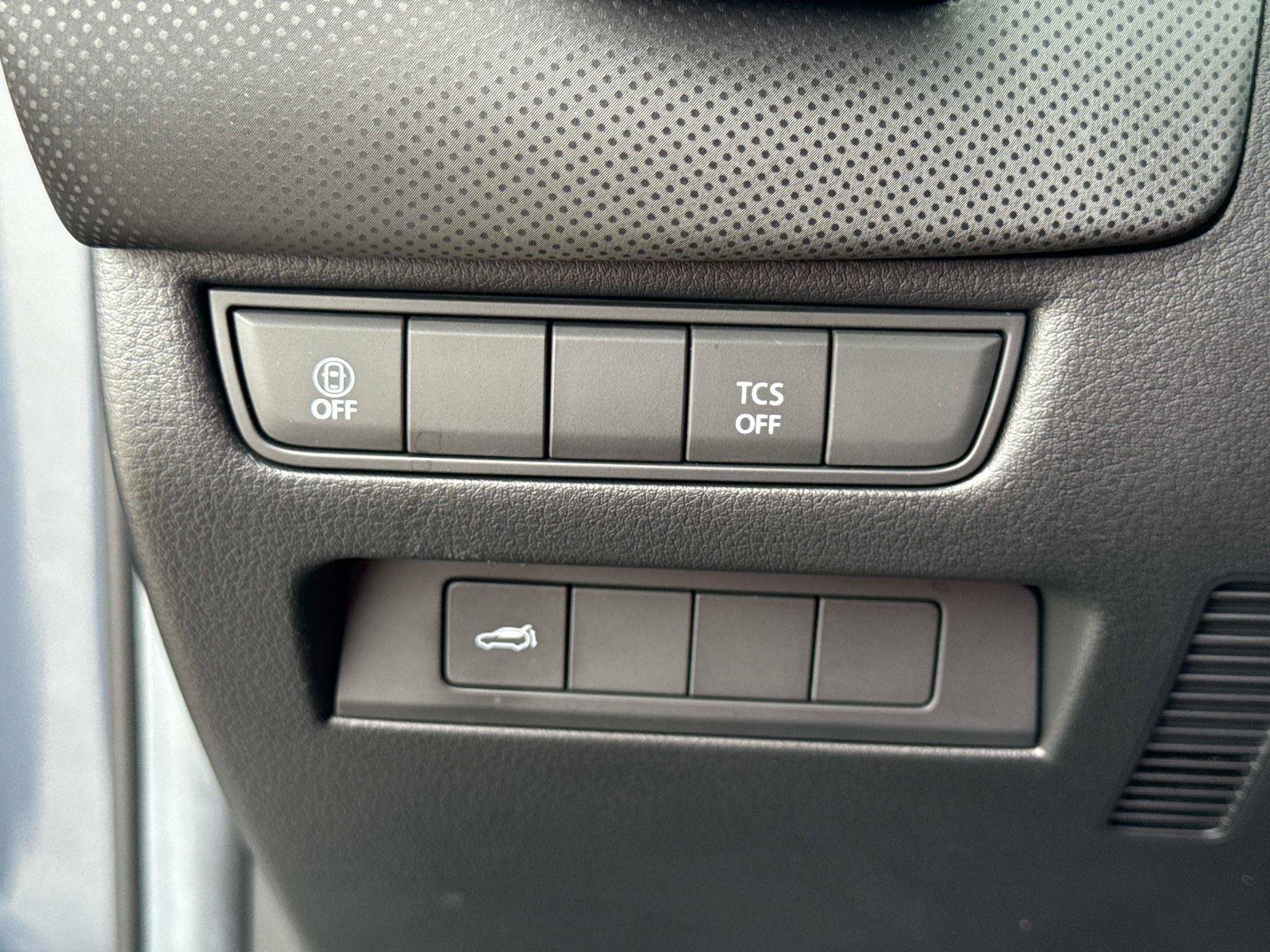 Certified 2024 MAZDA CX-50 AWD 2.5 S w/ Premium Package image 32