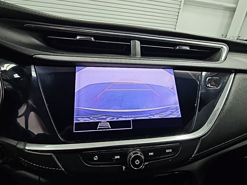 Used 2020 Buick Encore GX Preferred w/ Cold Weather Comfort Package image 17