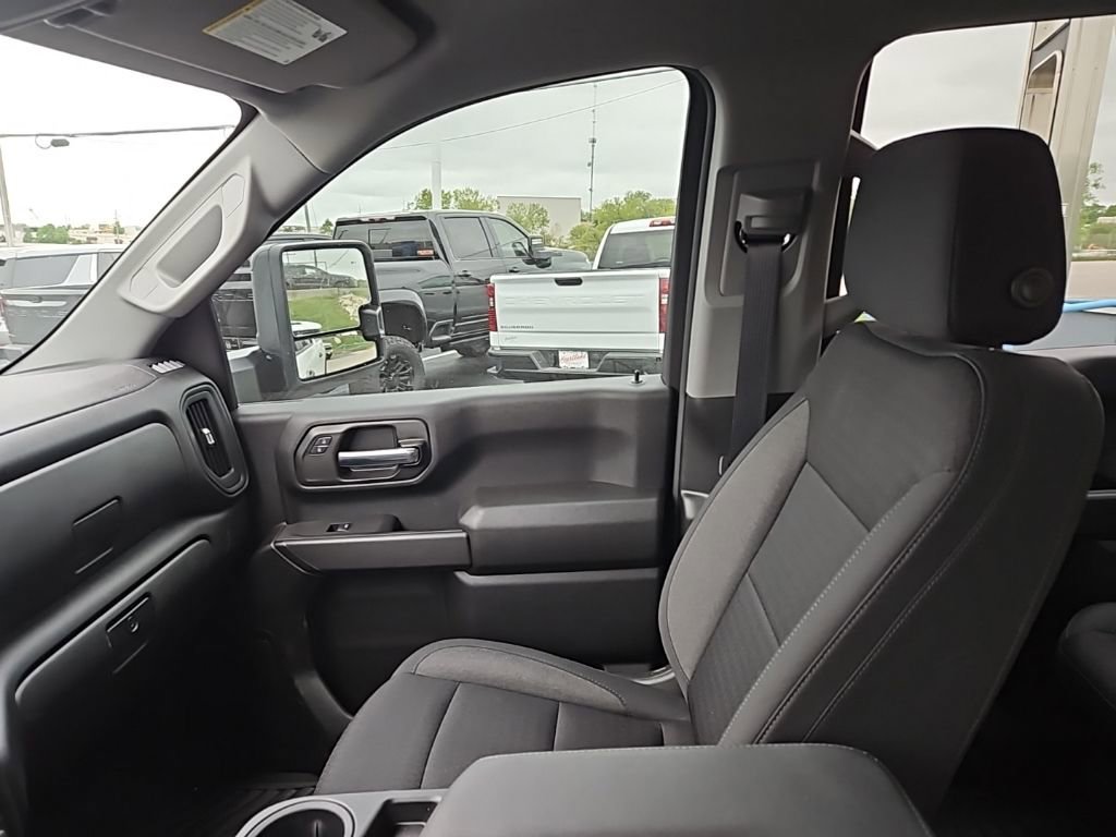 Used 2025 Chevrolet Silverado 2500 Custom w/ Custom Value Package AWD/4WD image 28