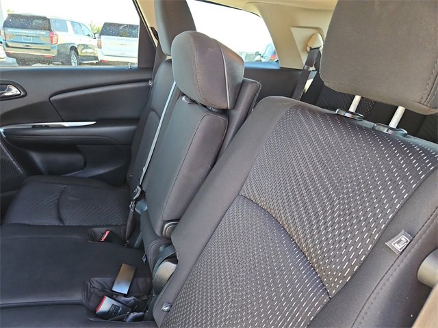 Used 2017 Dodge Journey SE w/ Flexible Seating Group image 11