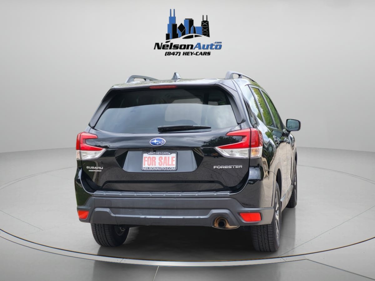 Used 2021 Subaru Forester Premium AWD/4WD image 5