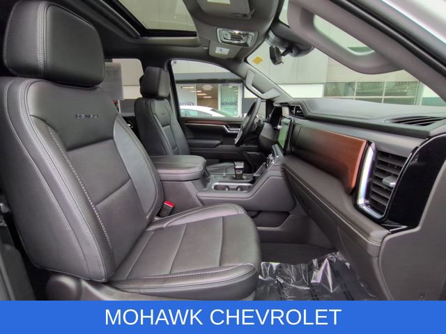 Used 2024 GMC Sierra 1500 Denali w/ Technology Package AWD/4WD image 30