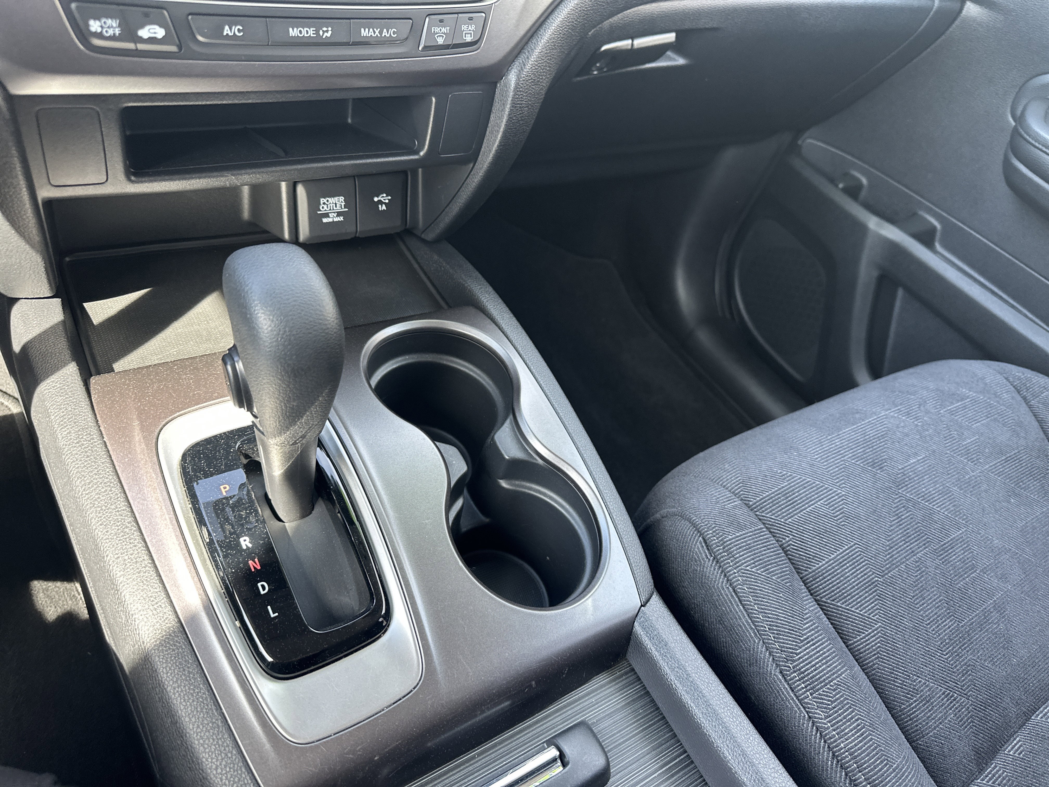 Used 2020 Honda Pilot LX image 18