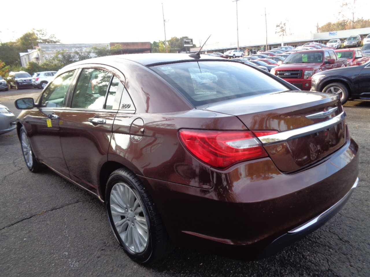 Used 2012 Chrysler 200 Limited image 7
