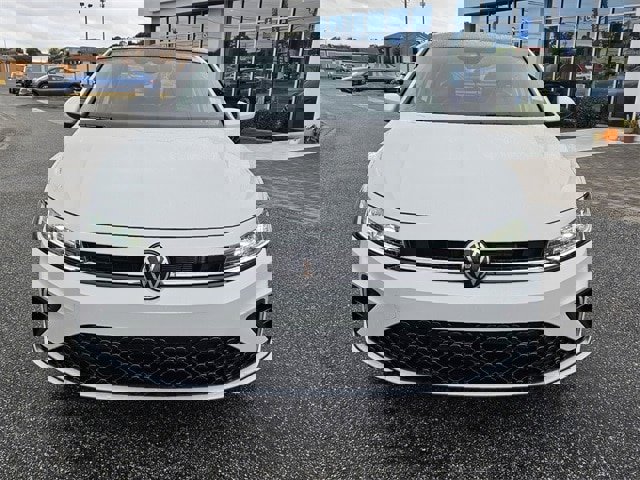 New 2026 Volkswagen Jetta SE image 2