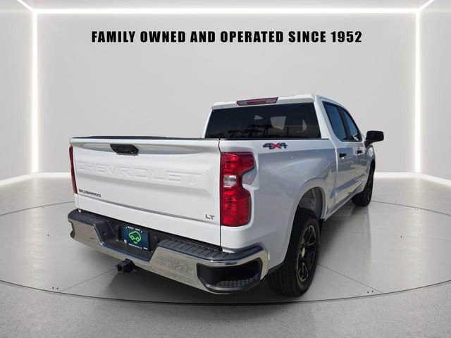 Used 2024 Chevrolet Silverado 1500 LT AWD/4WD image 3