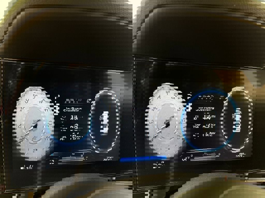 Certified 2024 Hyundai Elantra Limited image 20