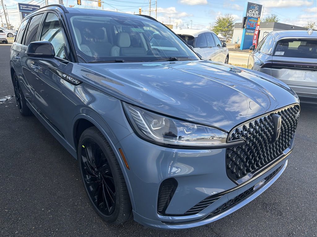 New 2026 Lincoln Aviator Reserve image 4