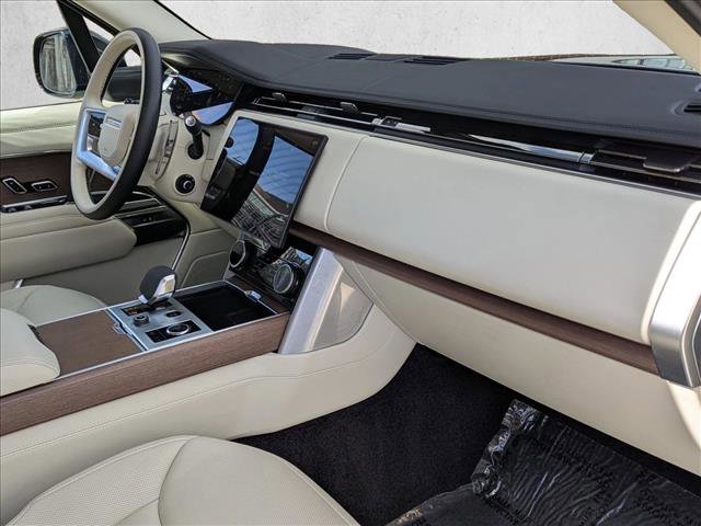 Certified 2023 Land Rover Range Rover SE image 25