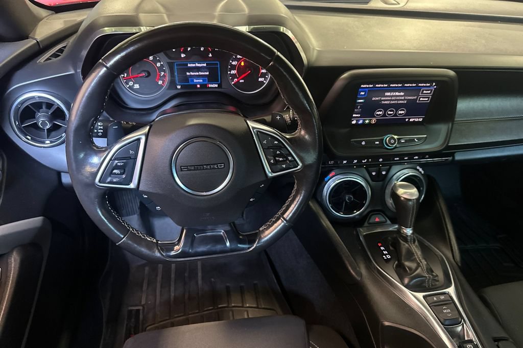 Used 2020 Chevrolet Camaro LT RWD image 14