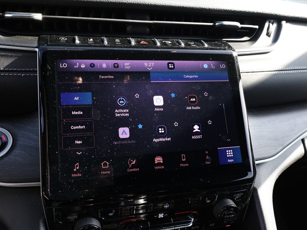 Used 2025 Jeep Grand Cherokee Limited w/ Black Appearance Package RWD image 30