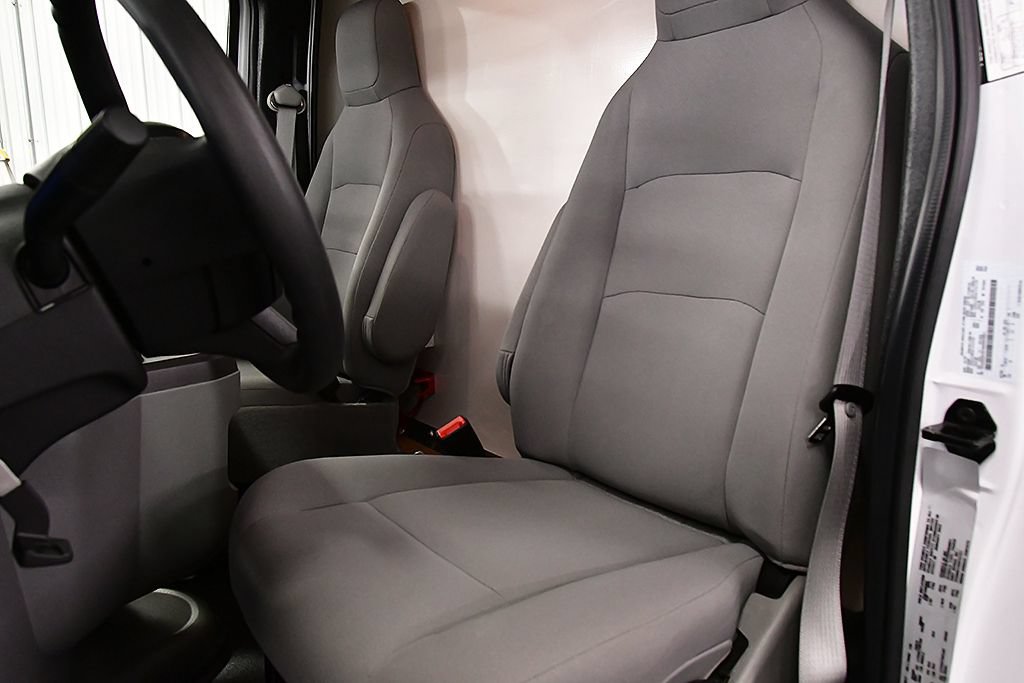 Used 2024 Ford E-450 and Econoline 450 Super Duty w/ Driver's Safety Package RWD image 21