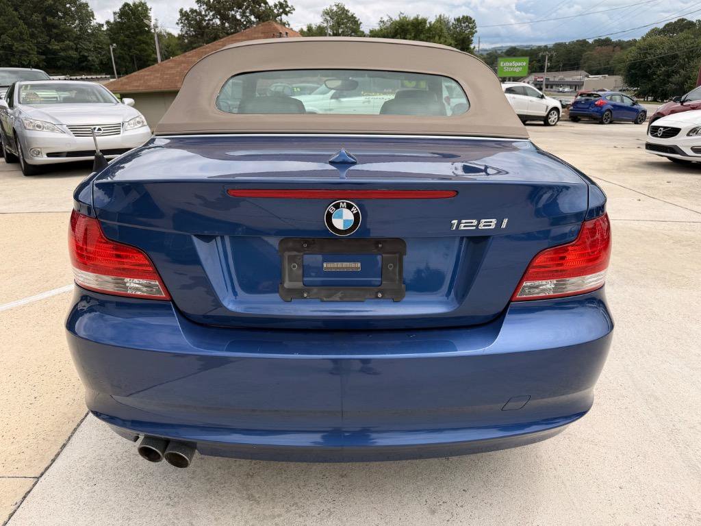 Used 2010 BMW 128i Convertible RWD image 16