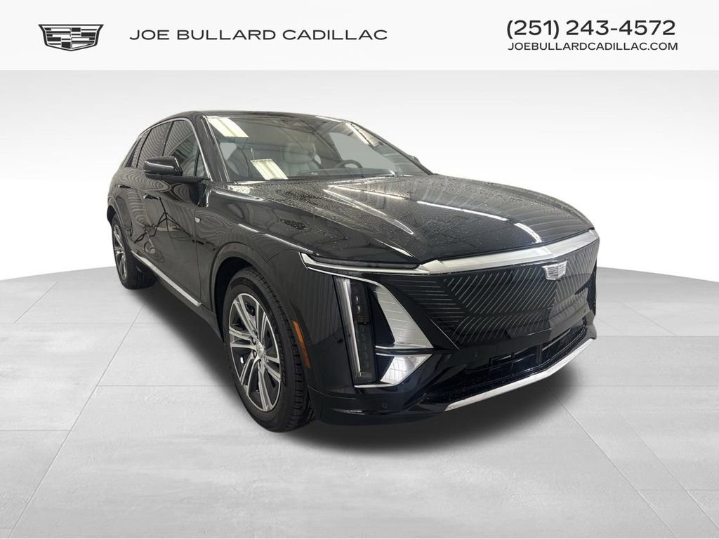 New 2025 Cadillac Lyriq Luxury