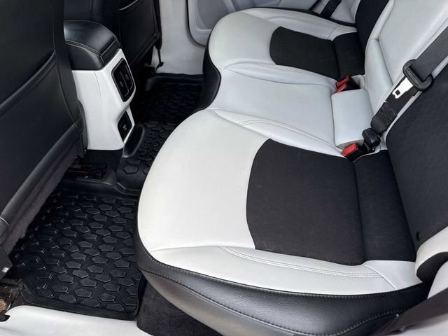 Used 2020 Jeep Compass Latitude FWD image 10