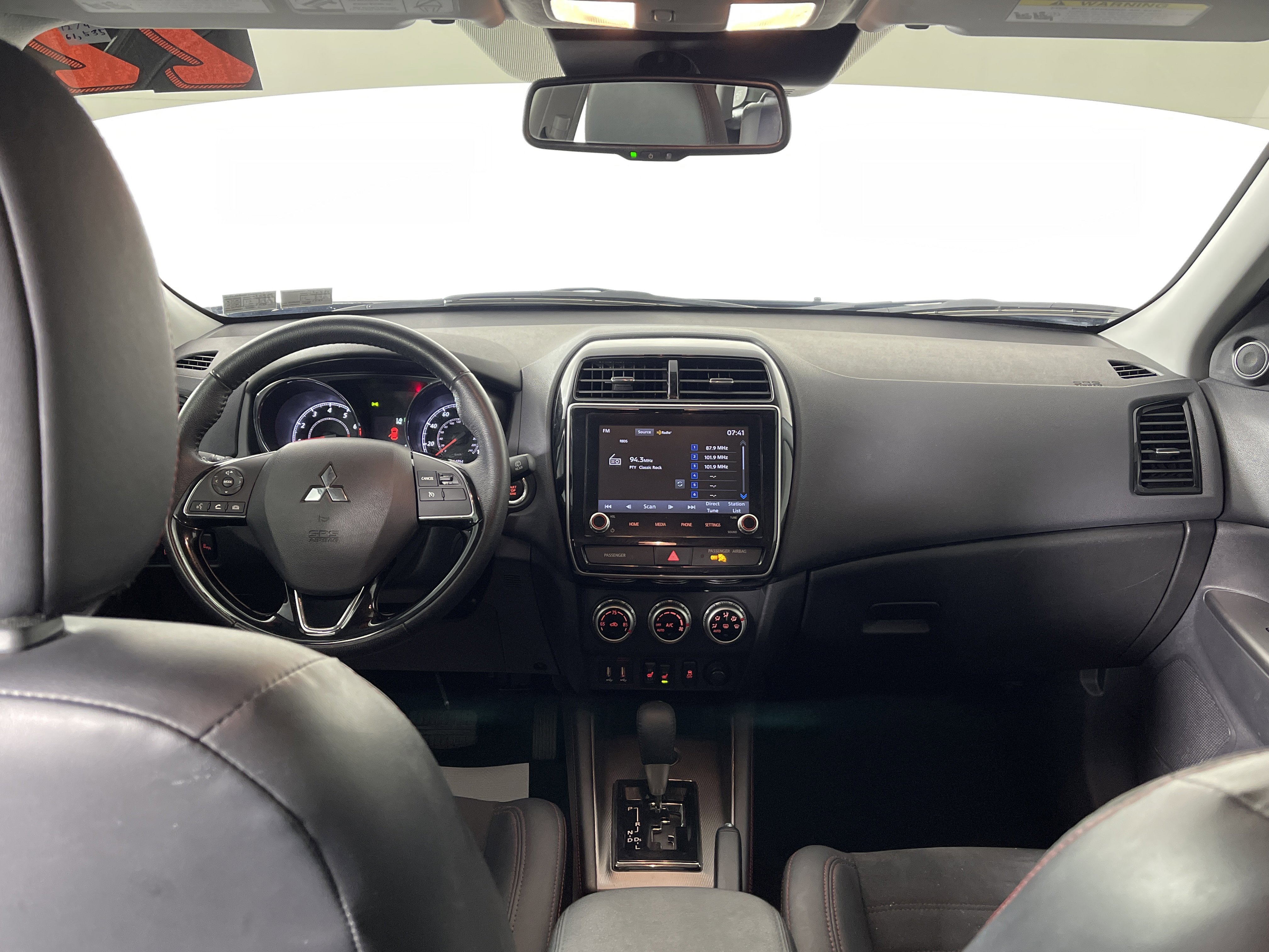 Used 2022 Mitsubishi Outlander Sport SE image 13