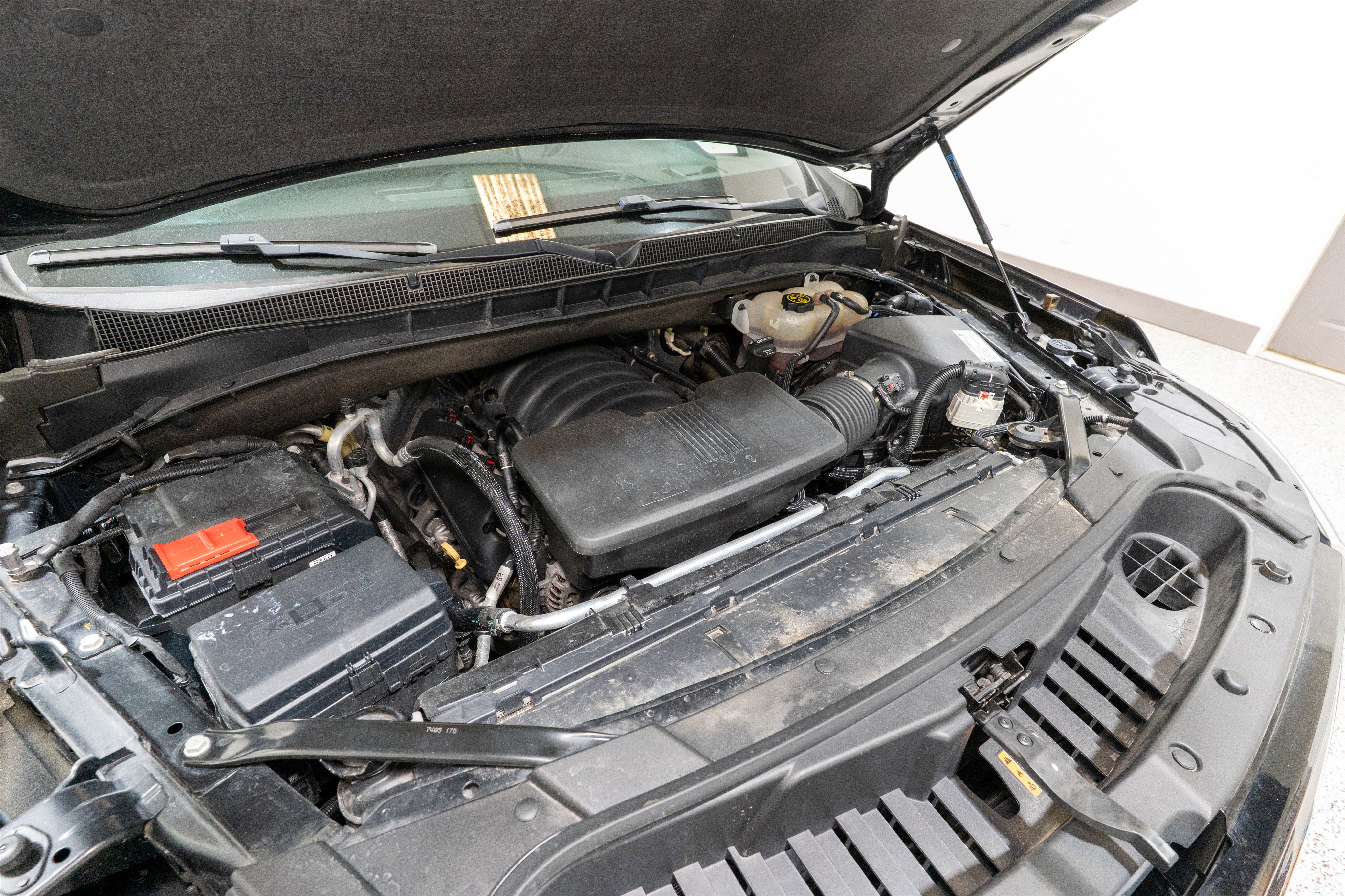 Used 2021 Chevrolet Tahoe Premier AWD/4WD image 34