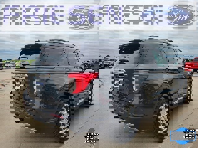 Used 2023 Ford Explorer XLT w/ Equipment Group 202A image 7