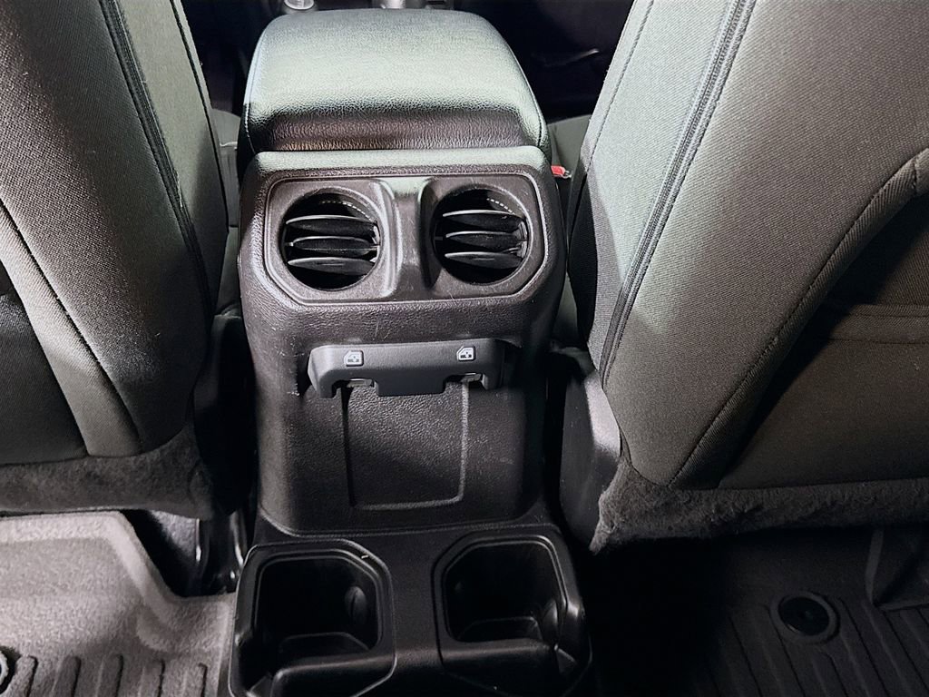 Used 2021 Jeep Wrangler Unlimited Sport image 27
