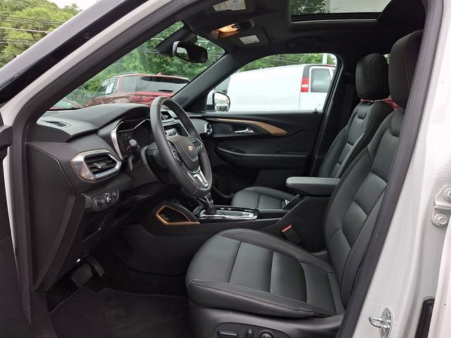 Used 2023 Chevrolet TrailBlazer ACTIV w/ Sun and Liftgate Package FWD image 24