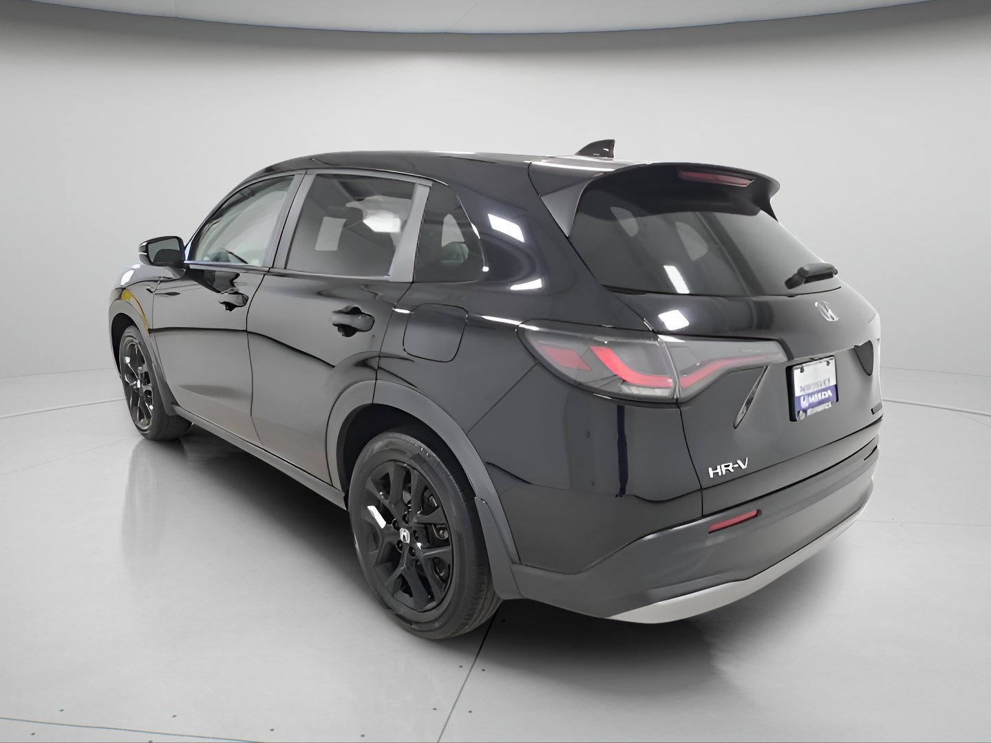 Used 2023 Honda HR-V Sport image 5