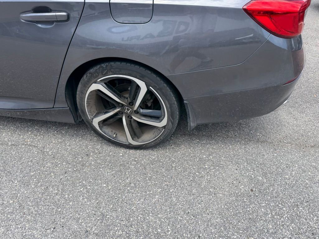 Used 2018 Honda Accord Sport image 8