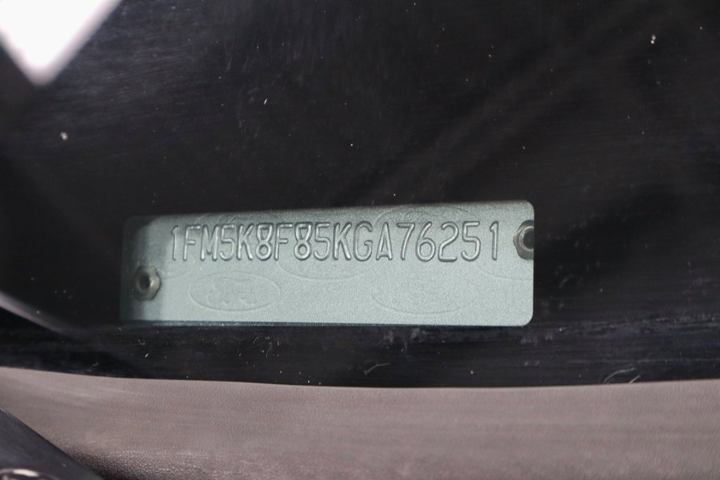 Certified 2019 Ford Explorer Limited w/ Class III Trailer Tow Package image 37