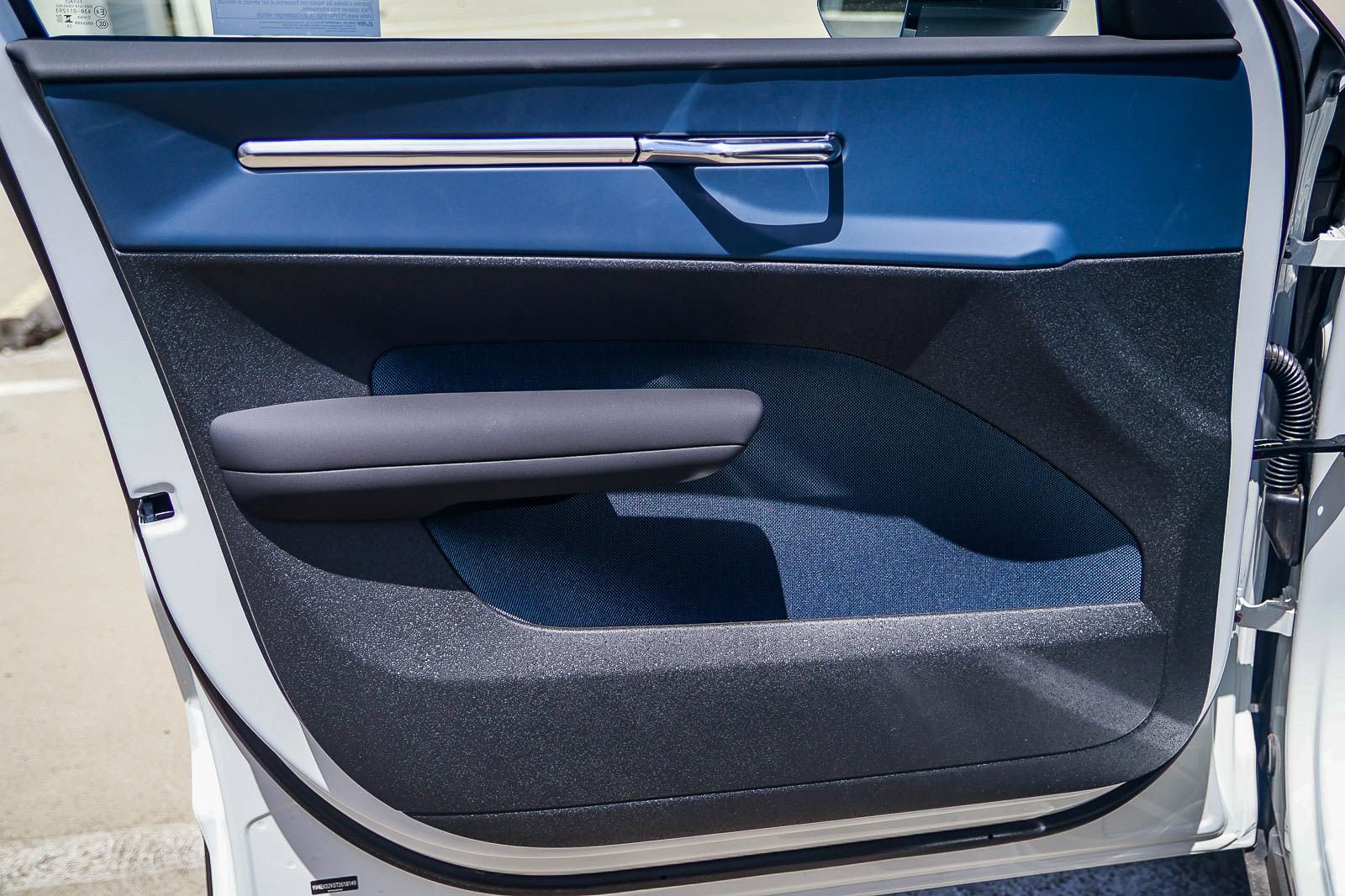New 2026 Volvo EX30 Plus AWD/4WD image 20