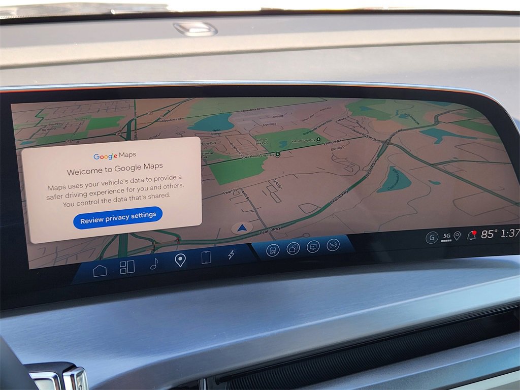 New 2026 Cadillac Vistiq Sport w/ LPO, Floor Liner Package image 13