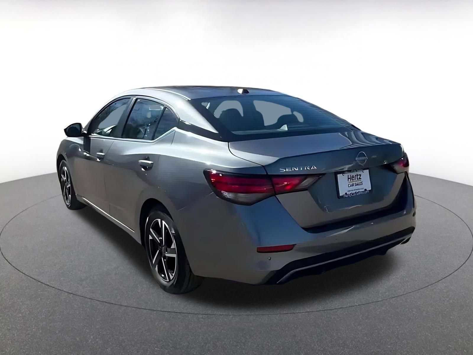 Used 2025 Nissan Sentra SV image 11