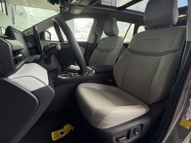 Used 2026 Toyota RAV4 Limited AWD/4WD image 22